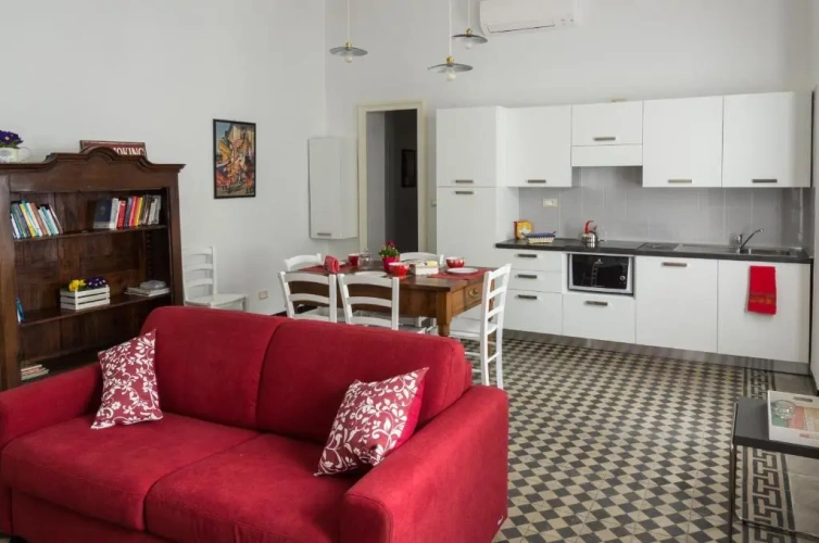 2 Bedrooms Apartment