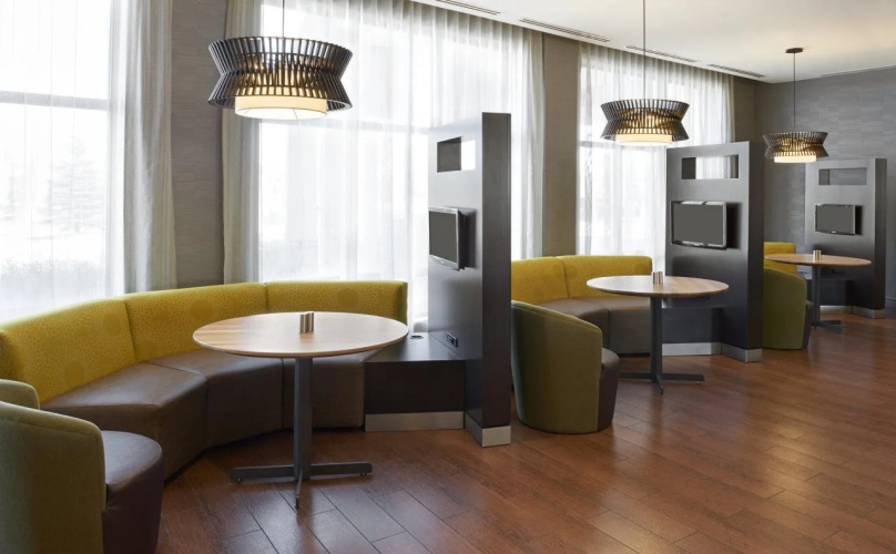 Courtyard by Marriott Kingston Highway 401/Division Street