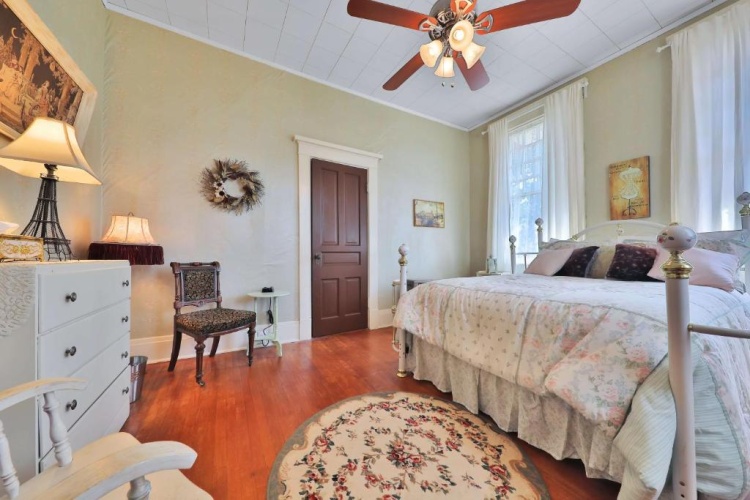 Standard Double room with garden view