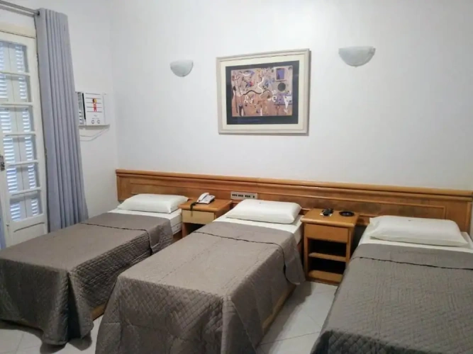 Standard Triple room