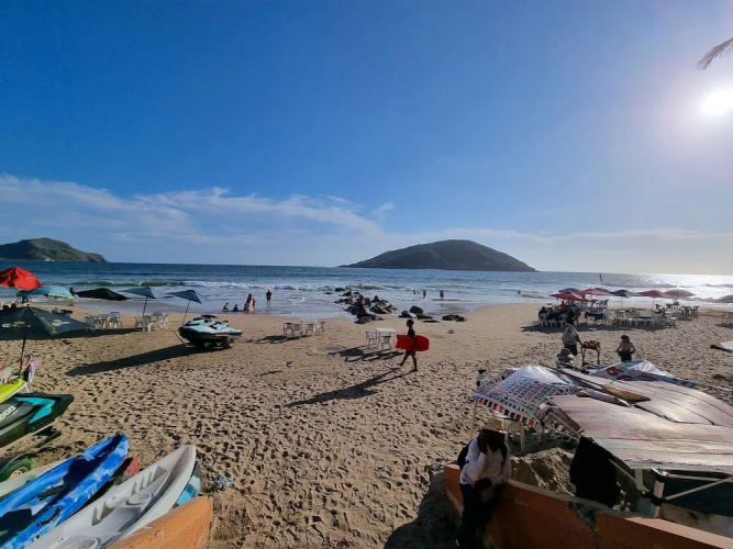 Estudio a Pie de Playa en Zona Dorada