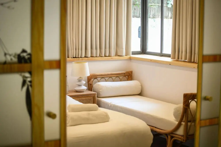 Charming 2BR Apt w a Breathtaking Patio