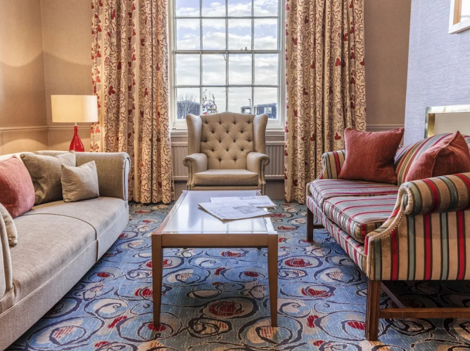 Best Western White Lion