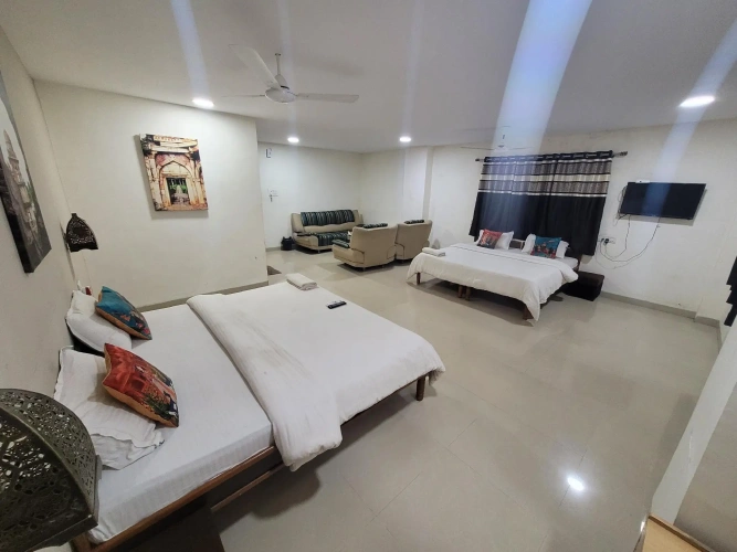 Deluxe Family room