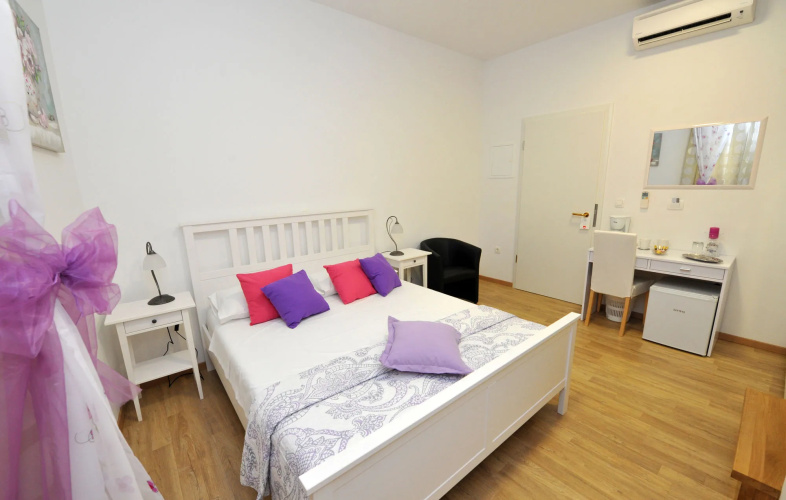 Nirvana Luxury Rooms