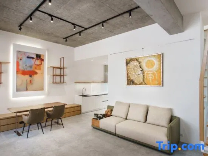 LI BAI Homestay