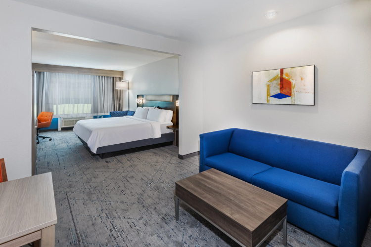 Holiday Inn Express - Suites Houston Space Ce