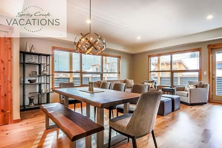 White Spruce Lodge by Spring Creek Vacations