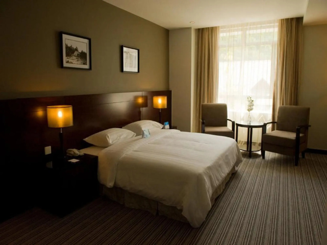 Hotel Sixty3