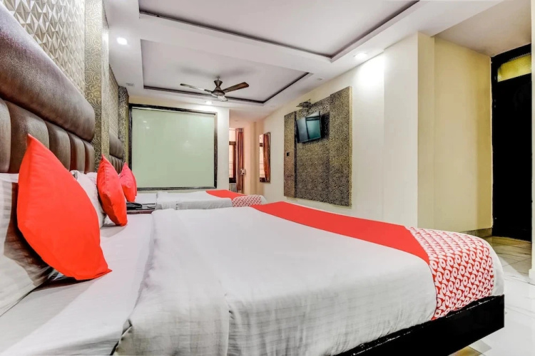 Hotel Priya Palace