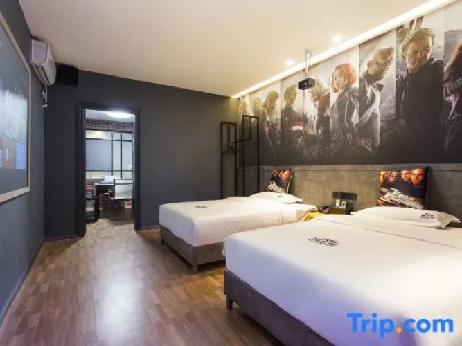 Premier Twin room