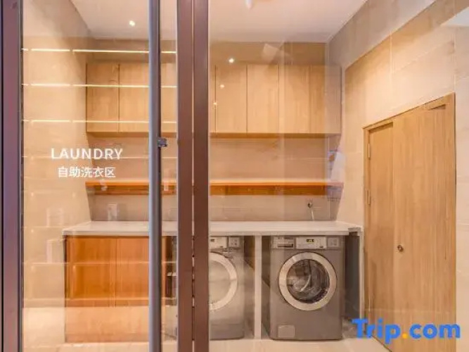 HanTing Premium Hotel (Lhasa Railway Station Wangfujing Shopping Center)