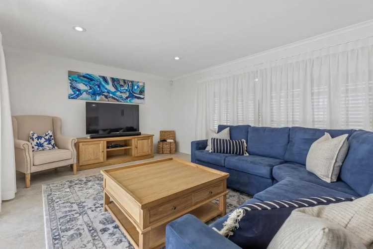 Dwyer St Hamptons Haven