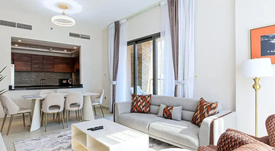 Bright Spacious 2BR with Maids