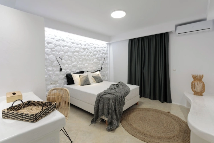 2 Bedrooms Grand Family Suite with balcony