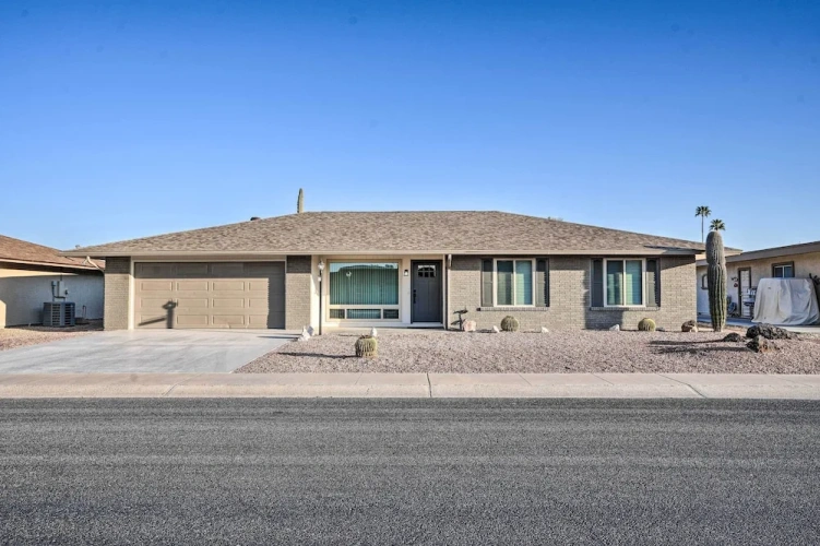 Golfer's Haven! Gem w/ Patio & Grill in Sun City