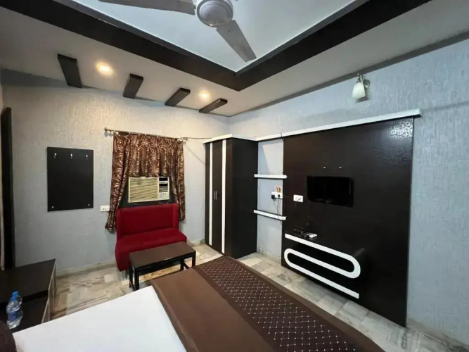 Hotel Sabera by OYO Rooms
