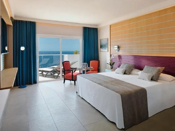 Standard Double room with sea view