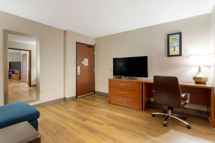 Comfort Inn & Suites Milford
