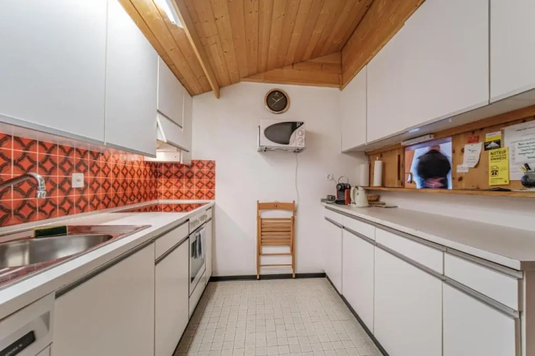 2 Bedrooms Apartment