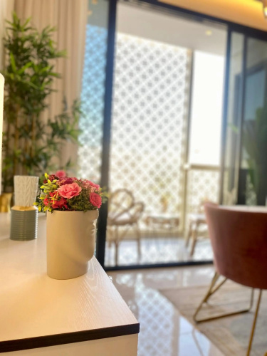 Spacious new 2 bedroom Apt-in amazing location