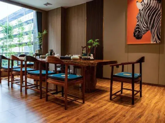 Huakang International Hotel