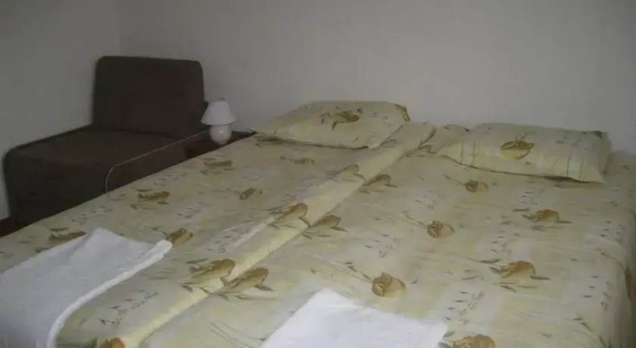 Guest Rooms Vachin