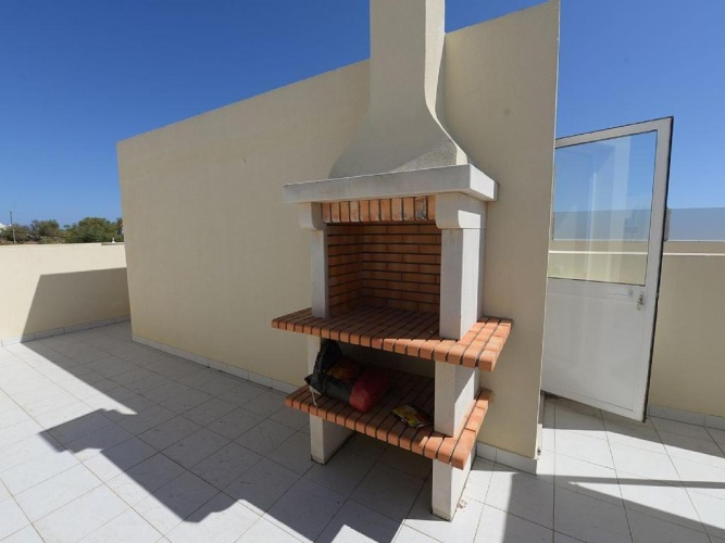 2 Bedrooms Cottage