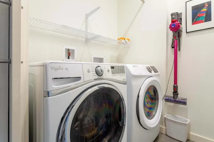 Austin Eastside 4BR Getaway With Patio & Mini Golf