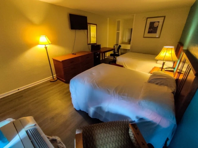 2 Bedrooms Standard Family room