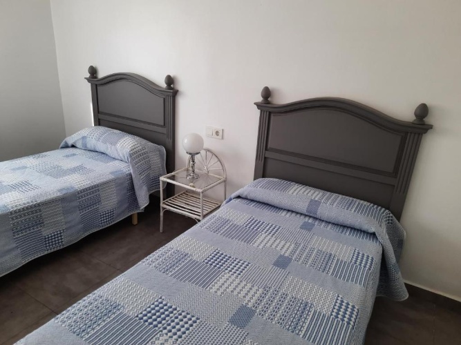3 Bedrooms Cottage