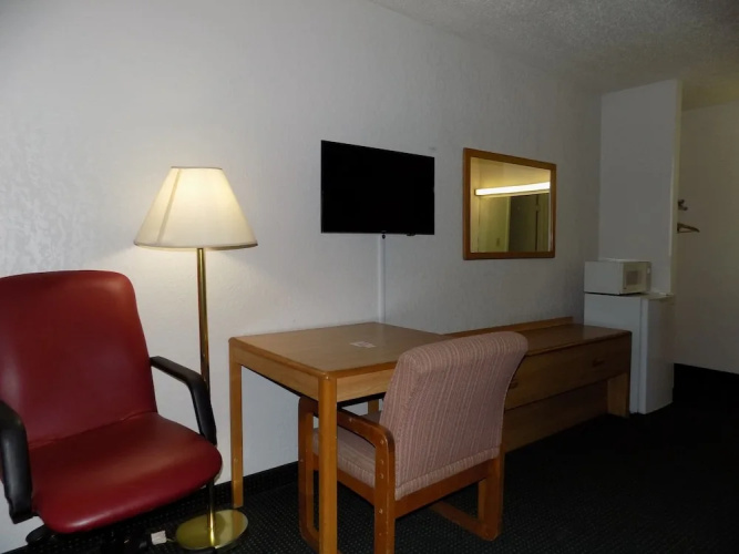 Topeka Plaza Inn