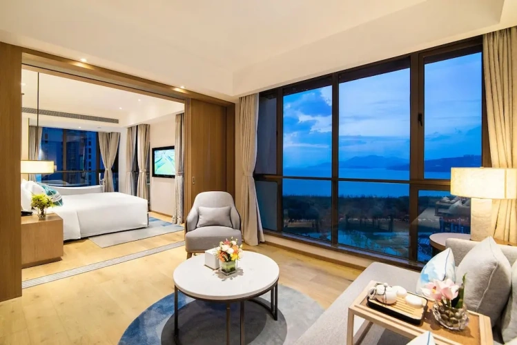 Deluxe Double Family Suite with sea view