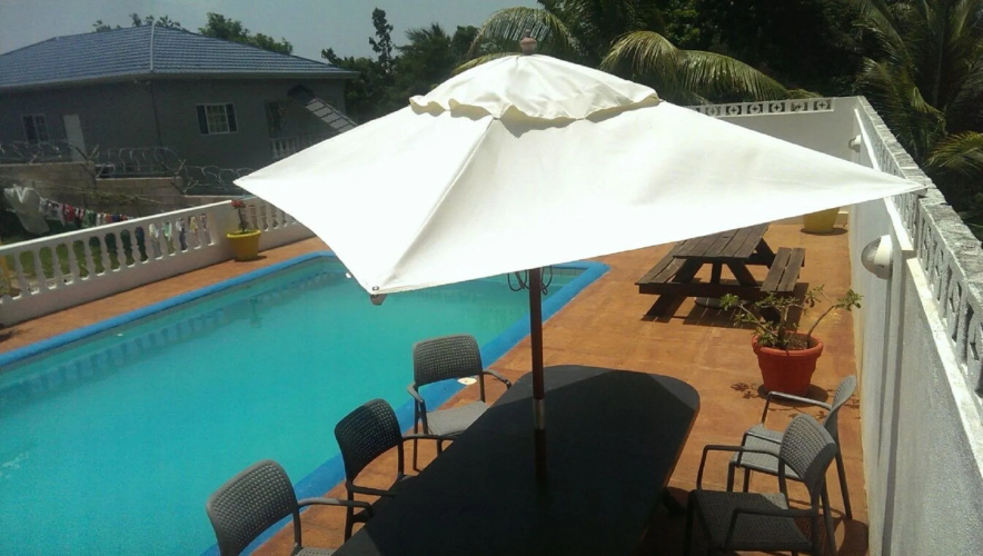 Pimento Studio Apartment
