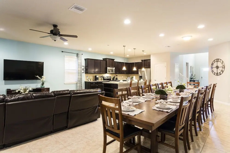 Windsor At Westside #7 - 8 Bed 6 Baths Villa