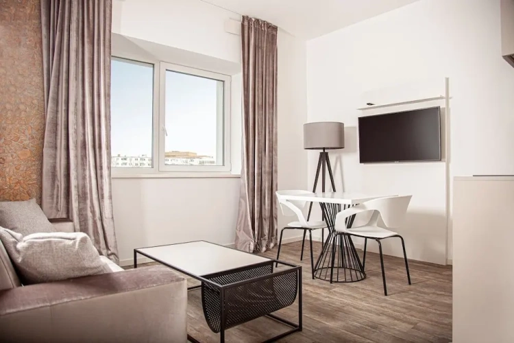 2 Bedrooms Deluxe Double Apartment