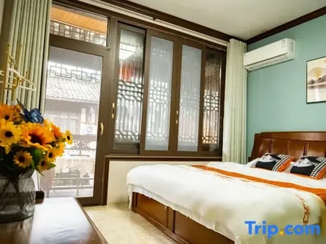 Deluxe Double Suite with view