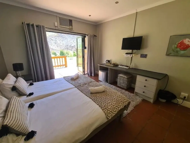 Economy Double room with mountain view