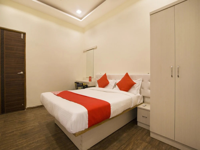 OYO 13283 Hotel Gargi Inn