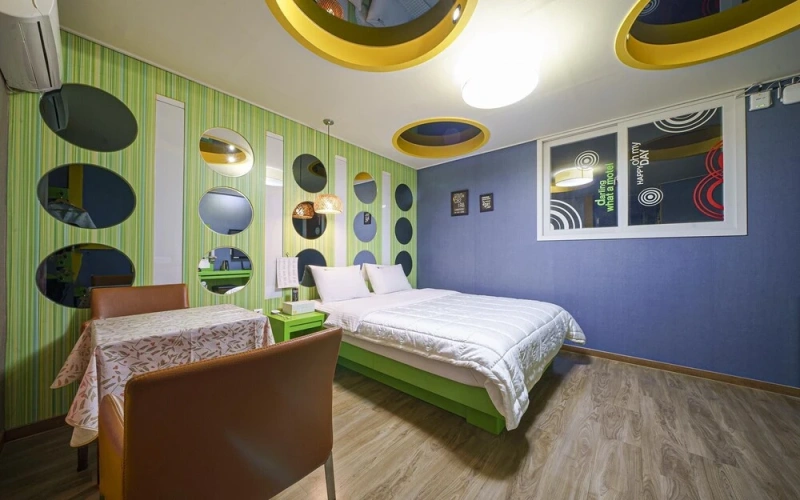 Guest rooms