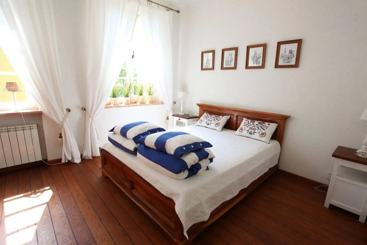 Castle Square Apartment