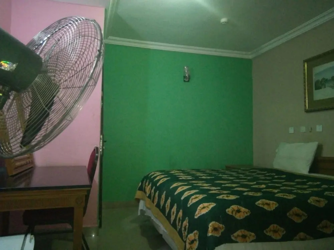 Deroma Hotels & Suites