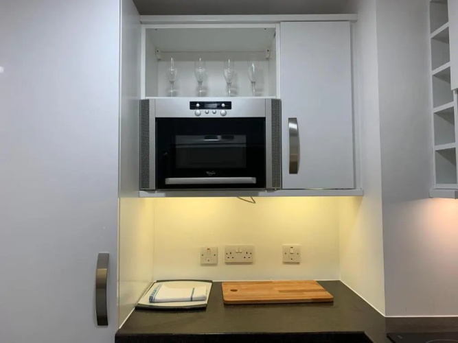 The Oxford Apartment