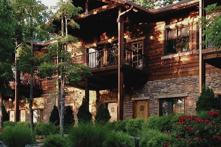 Stonewater Cove - Missouri
