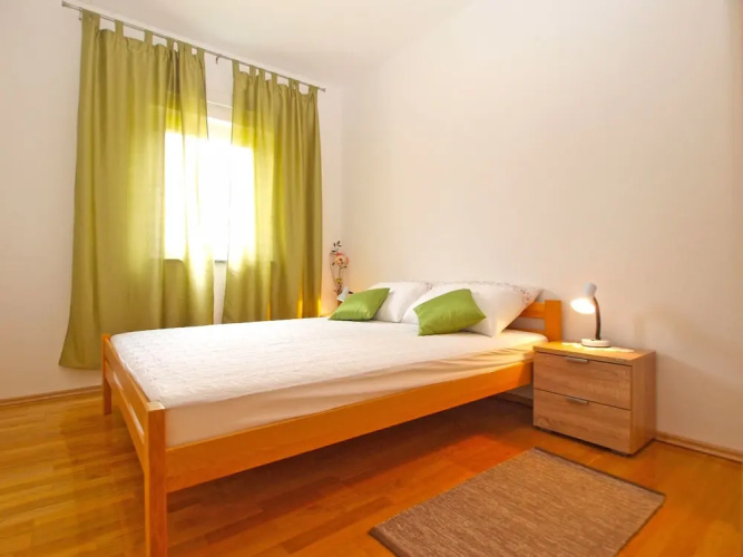 Apartment 1573