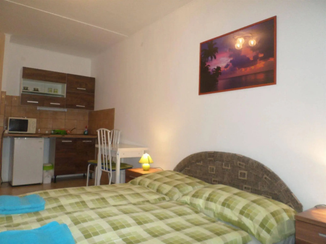 Apartment 4 You