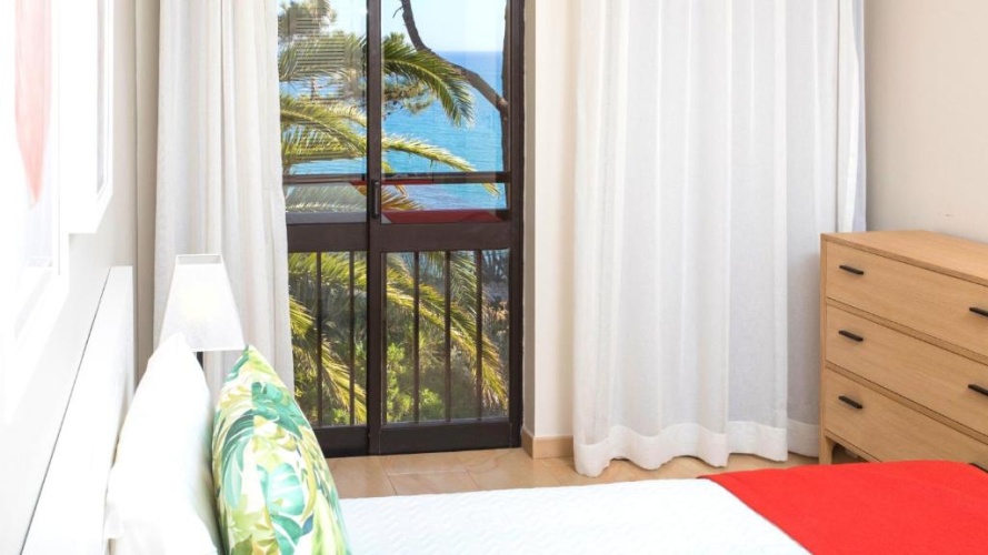 1 Bedroom Twin Apartment with sea view