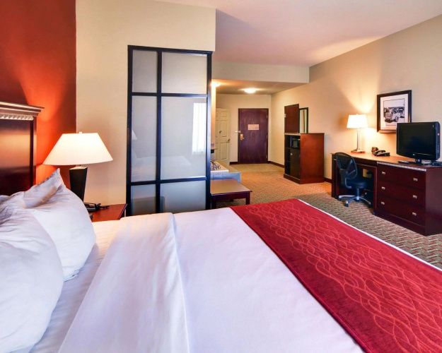 Comfort Suites Lake Worth
