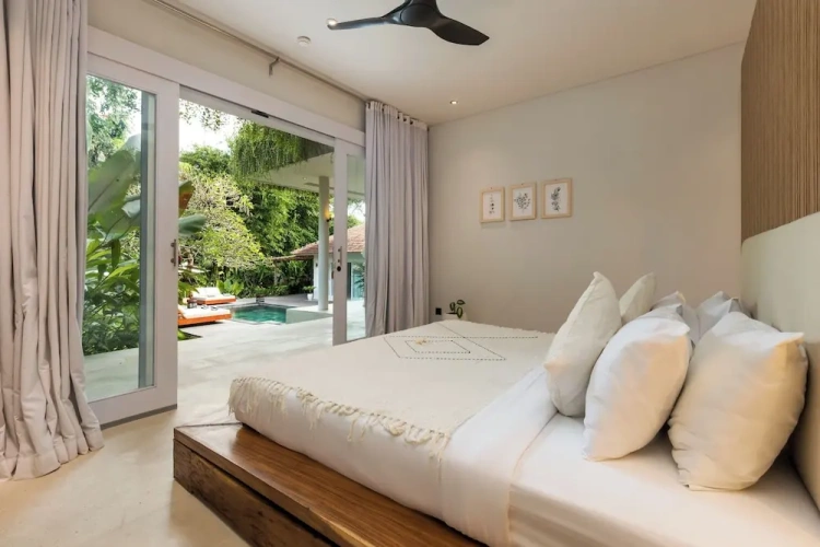 3 Bedrooms Villa with pool view