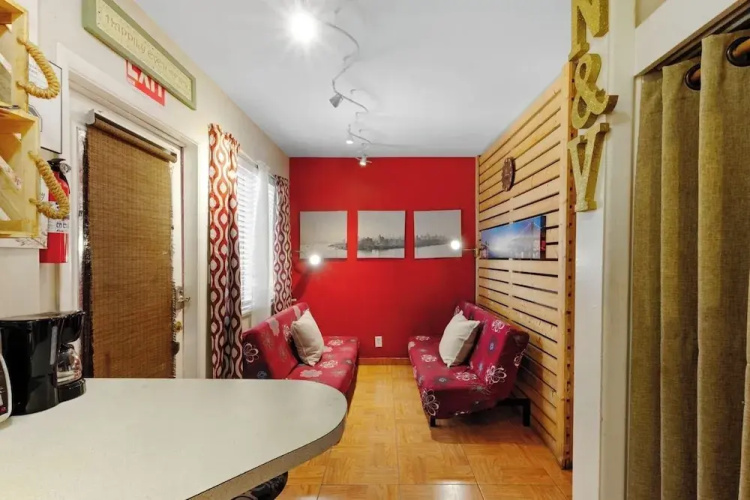 1BR Pet-friendly Studio Parking & Backyard BBQ